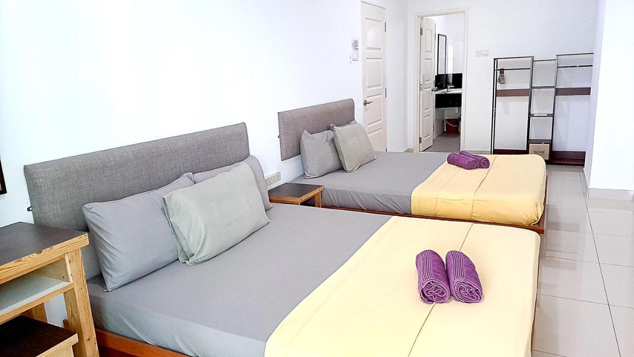 Mansion One Entire House 3 Queenbeds - Spacious Balcony Seaview Джордж Таун Екстериор снимка